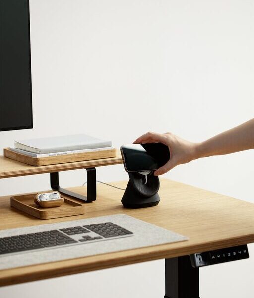 How to Create a Cozy and Productive Home Office Space